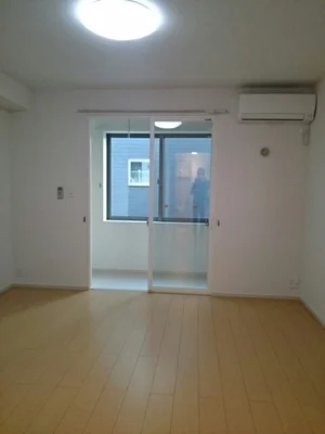 のマンスリーマンション・ウィークリーマンション「ベルクローバー 104・洋室(No.1308962)」メイン画像