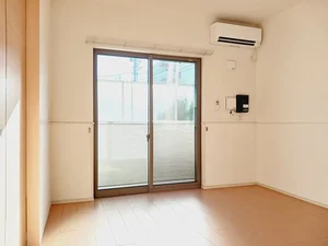 のマンスリーマンション・ウィークリーマンション「サンブリーズＡ 103・洋室(No.1309019)」メイン画像