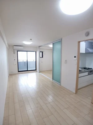 のマンスリーマンション・ウィークリーマンション「ＣＡＳＴＬＥ　ＡＺＵＣＨＩ 203・洋室(No.1309104)」メイン画像