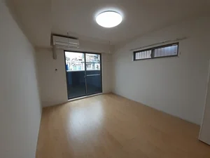 のマンスリーマンション・ウィークリーマンション「Ｂｏｎｈｅｕｒ 102・洋室(No.1309193)」メイン画像