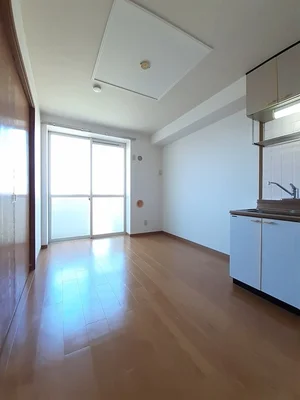 のマンスリーマンション・ウィークリーマンション「メゾン・ドゥ・コリーヌＡ 203・洋室(No.1309236)」メイン画像