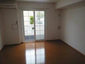 のマンスリーマンション・ウィークリーマンション「セレノ東野　Ｃ 103・洋室(No.1309265)」メイン画像