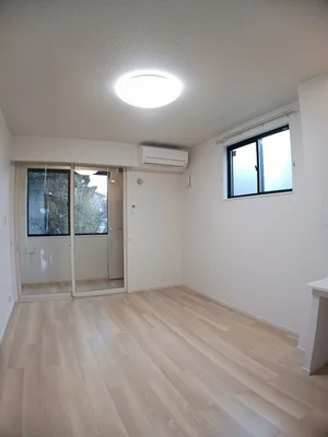 のマンスリーマンション・ウィークリーマンション「カルム栄町Ⅱ 107・洋室(No.1309288)」メイン画像