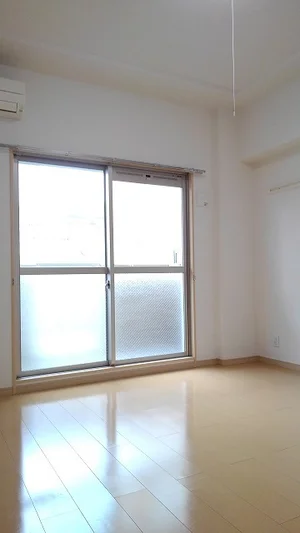 のマンスリーマンション・ウィークリーマンション「アルデール麻里布 204・洋室(No.1309296)」メイン画像