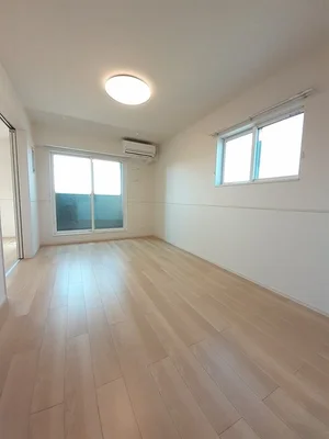 のマンスリーマンション・ウィークリーマンション「エム・ワイ　ポポラⅡ 201・洋室(No.1309336)」メイン画像