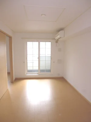 のマンスリーマンション・ウィークリーマンション「カルム・コリーヌＢ 203・洋室(No.1309383)」メイン画像