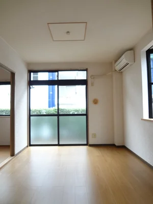 のマンスリーマンション・ウィークリーマンション「ラポール平山 105・洋室(No.1309409)」メイン画像