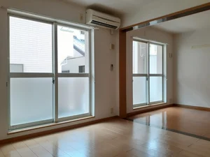 のマンスリーマンション・ウィークリーマンション「ルーチェ・デル・ソーレ 102・洋室(No.1309435)」メイン画像