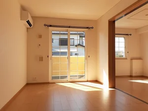 のマンスリーマンション・ウィークリーマンション「カーサ・フェリーチェ　Ａ 103・洋室(No.1309438)」メイン画像