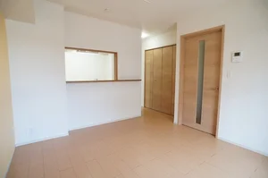 のマンスリーマンション・ウィークリーマンション「ヴィレン　グランツ 103・洋室(No.1309441)」メイン画像