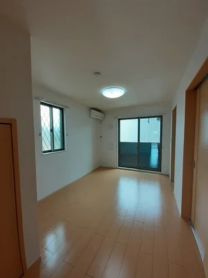 のマンスリーマンション・ウィークリーマンション「ベル　フィオーレ 101・洋室(No.1309467)」メイン画像