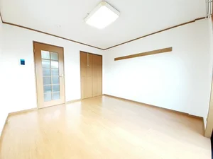 北九州市立大学北方キャンパス周辺のマンスリーマンション・ウィークリーマンション「シャトー長尾 203・洋室(No.1309539)」メイン画像