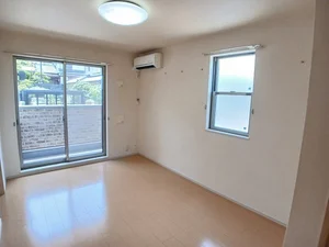 東筑紫短期大学周辺のマンスリーマンション・ウィークリーマンション「グラン・ジュテ 102・洋室(No.1309560)」メイン画像