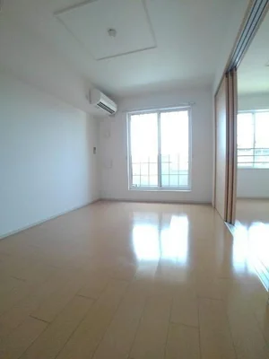 のマンスリーマンション・ウィークリーマンション「ミニョン・エレガンテ 203・洋室(No.1309720)」メイン画像