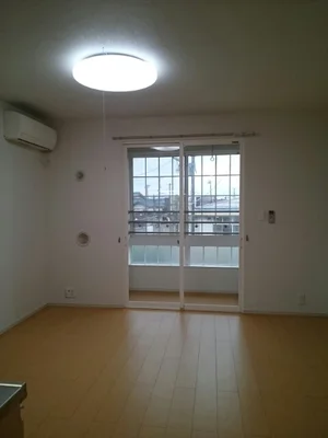 のマンスリーマンション・ウィークリーマンション「ミニョン・ソレイユ 201・洋室(No.1309722)」メイン画像