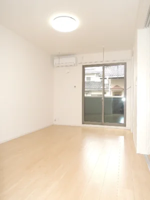 のマンスリーマンション・ウィークリーマンション「ピコラｃａｓａ 101・洋室(No.1309745)」メイン画像