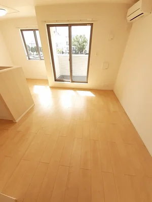 西条市のマンスリーマンション・ウィークリーマンション「フィオーレⅢ　Ｆ 201・洋室(No.1309816)」メイン画像