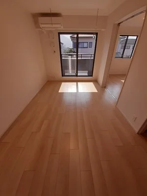 のマンスリーマンション・ウィークリーマンション「メゾンリヴィエールＮ 202・洋室(No.1309821)」メイン画像