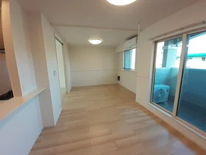 のマンスリーマンション・ウィークリーマンション「ＳＷＩＳＳ　ＣＯＴＴＡＧＥ 203・洋室(No.1309986)」メイン画像