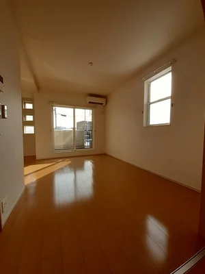 のマンスリーマンション・ウィークリーマンション「こすもす加賀野 201・洋室(No.1310493)」メイン画像