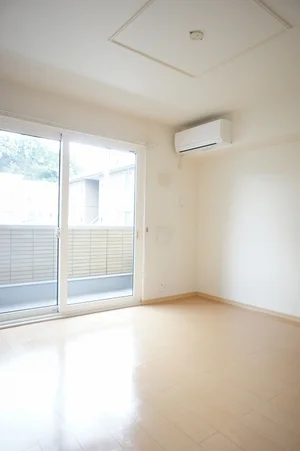 のマンスリーマンション・ウィークリーマンション「サンキ・ベルソーレ 201・洋室(No.1310569)」メイン画像