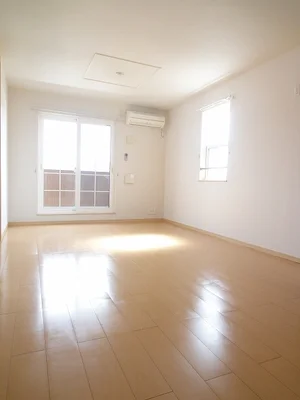 のマンスリーマンション・ウィークリーマンション「ノイミニヨンＢ 202・洋室(No.1310603)」メイン画像