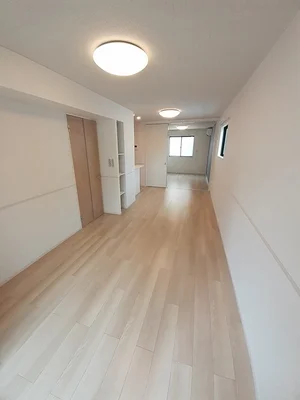 のマンスリーマンション・ウィークリーマンション「バインドウィード 102・洋室(No.1310673)」メイン画像