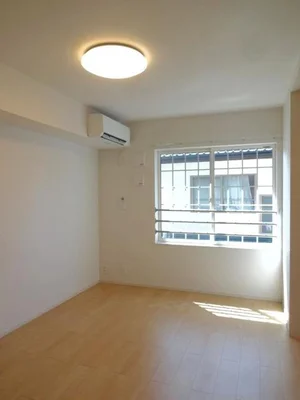 のマンスリーマンション・ウィークリーマンション「カーサ・フェリーチェ 202・洋室(No.1310713)」メイン画像