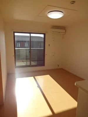 のマンスリーマンション・ウィークリーマンション「プラム　ビレッジⅡ 201・洋室(No.1310811)」メイン画像