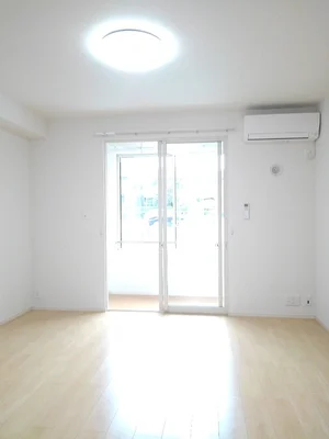 のマンスリーマンション・ウィークリーマンション「ラスパトハイツ 103・洋室(No.1310822)」メイン画像