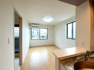 のマンスリーマンション・ウィークリーマンション「プラシード　Ⅱ 202・洋室(No.1310888)」メイン画像