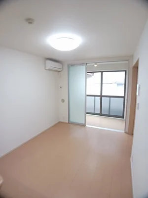 のマンスリーマンション・ウィークリーマンション「フレーシュ８９ 102・洋室(No.1310967)」メイン画像