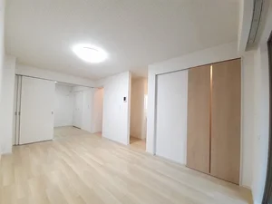 のマンスリーマンション・ウィークリーマンション「シーズンテラス太子 102・洋室(No.1311000)」メイン画像