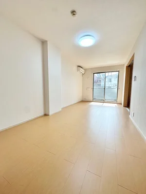 のマンスリーマンション・ウィークリーマンション「モーデカーサ 101・洋室(No.1311012)」メイン画像