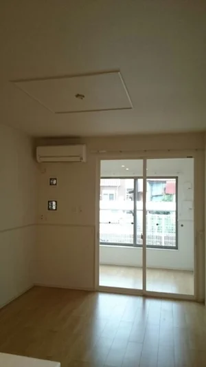 のマンスリーマンション・ウィークリーマンション「カーサ・カメリア松山インターⅠ 101・洋室(No.1311125)」メイン画像