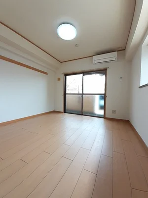 のマンスリーマンション・ウィークリーマンション「ドエルⅦ 207・洋室(No.1311159)」メイン画像