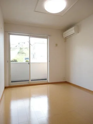 のマンスリーマンション・ウィークリーマンション「カーサ・エレガンテＢ 102・洋室(No.1311169)」メイン画像