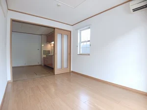 折尾駅（福岡県）のマンスリーマンション・ウィークリーマンション「ライフサニー浅川Ⅰ 102・洋室(No.1311208)」メイン画像