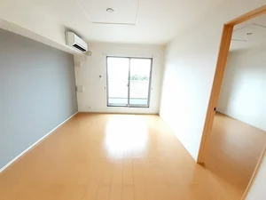 のマンスリーマンション・ウィークリーマンション「スクオーラ・プレッソ 204・洋室(No.1311222)」メイン画像