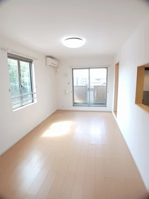 のマンスリーマンション・ウィークリーマンション「コーポＫ・Ｍ　Ⅶ 301・洋室(No.1311289)」メイン画像