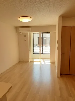 のマンスリーマンション・ウィークリーマンション「ソレアードカーサⅠ 104・洋室(No.1311338)」メイン画像