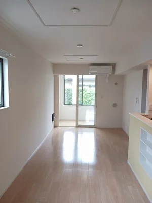 のマンスリーマンション・ウィークリーマンション「サニーレジデンスⅡ 104・洋室(No.1311519)」メイン画像