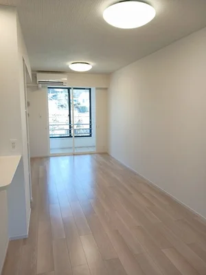 のマンスリーマンション・ウィークリーマンション「リリー青山 102・洋室(No.1311569)」メイン画像