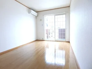 安八郡輪之内町のマンスリーマンション・ウィークリーマンション「Ｃｉｅｌ　Ｂｌｅｕ　Ｂ 102・洋室(No.1311576)」メイン画像