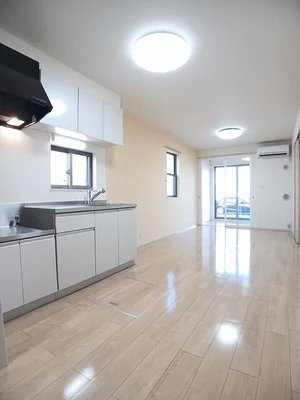 のマンスリーマンション・ウィークリーマンション「ベルファミーユ　Ⅰ 102・洋室(No.1311631)」メイン画像