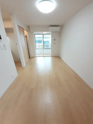 のマンスリーマンション・ウィークリーマンション「プレフェリート・Ⅰ 102・洋室(No.1311644)」メイン画像