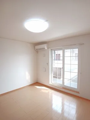 のマンスリーマンション・ウィークリーマンション「ＳＵＮ　ＳＱＵＡＲＥ新地　Ａ 202・洋室(No.1311844)」メイン画像