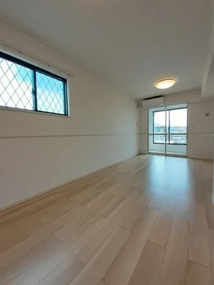 のマンスリーマンション・ウィークリーマンション「ルミエール・秀 103・洋室(No.1312122)」メイン画像