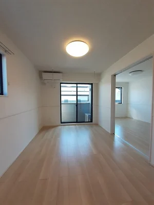 のマンスリーマンション・ウィークリーマンション「エレガンスＫＭ 101・LDK(No.1312187)」メイン画像