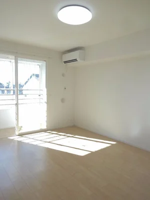 のマンスリーマンション・ウィークリーマンション「ソレアード　Ⅰ 203・洋室(No.1312220)」メイン画像